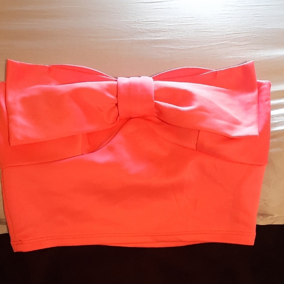 Charlotte Russe Tops - Charlotte Russe Neon Pink Crop Top